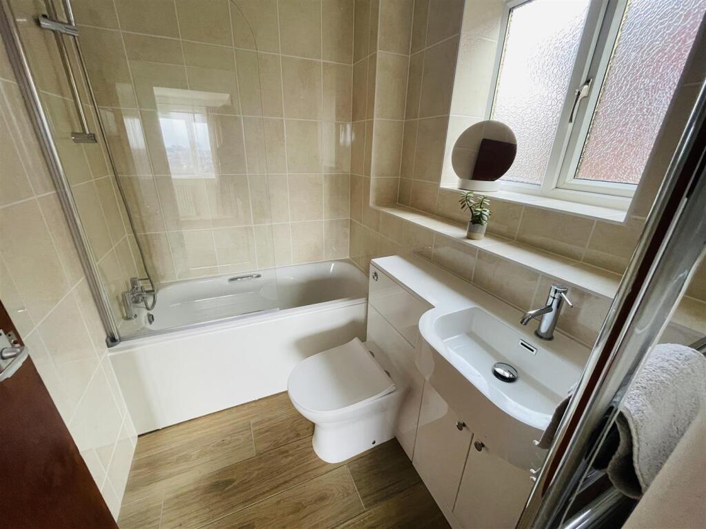 Additional image 8 of Salisbury Drive, Nuneaton