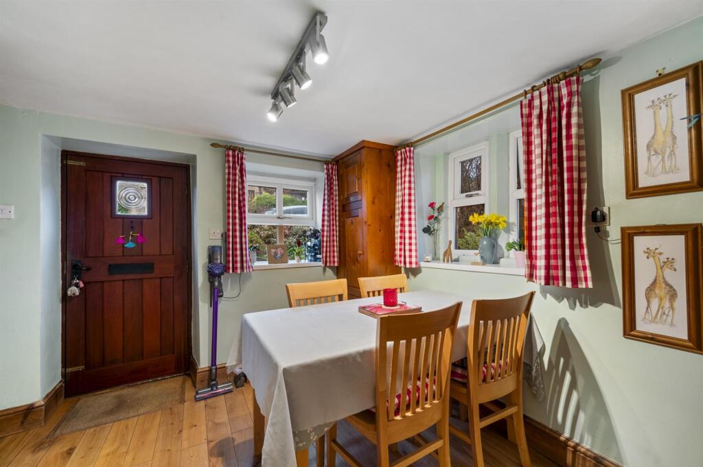 Additional image 7 of Yew Tree Hill, Holloway