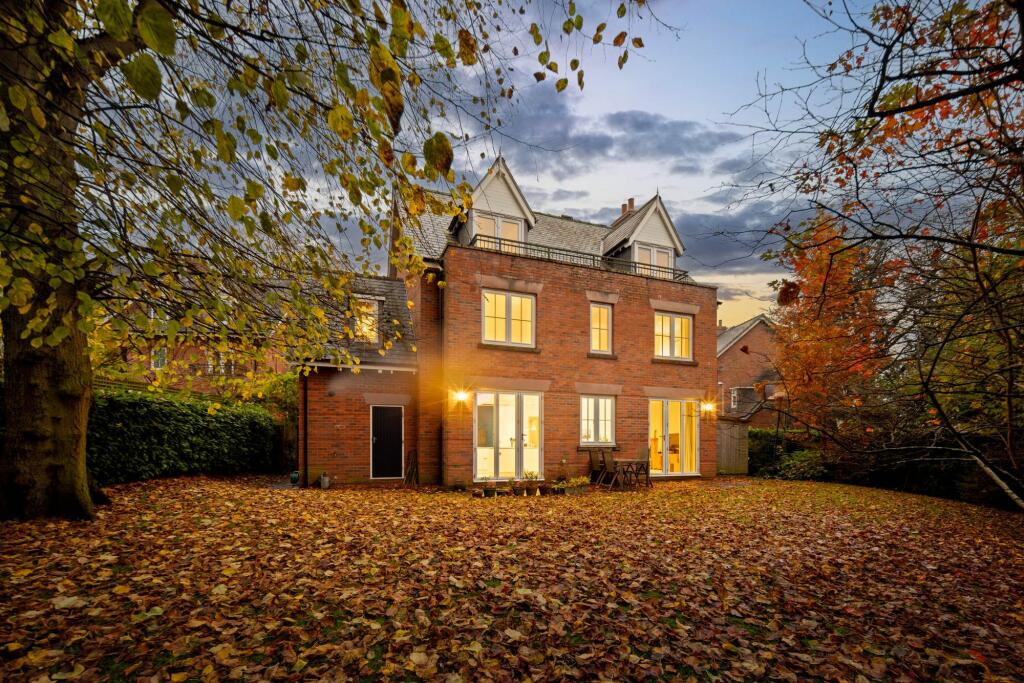 Additional image 20 of Spacious, Modern & Private Hartford Home