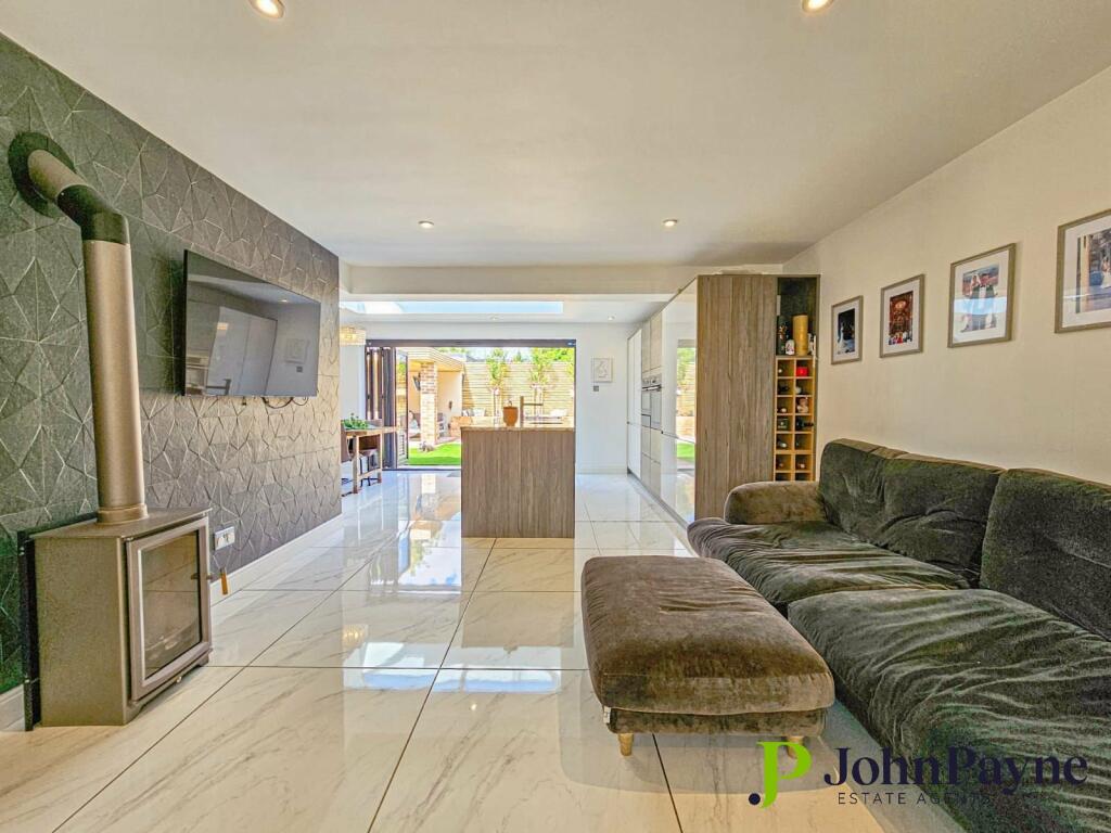 Additional image 8 of Chatsworth Rise, Styvechale, Coventry, CV3