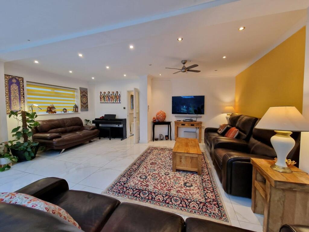 Additional image 6 of Blackfen Road, Sidcup, DA15