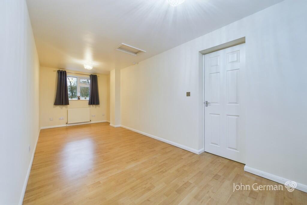 Additional image 17 of Fairfield Crescent, Newhall