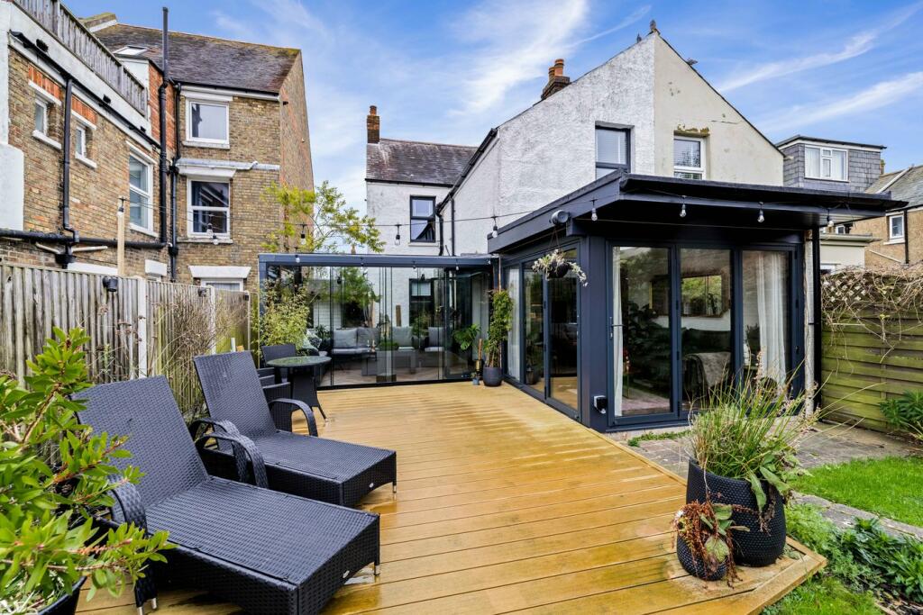 Additional image 18 of Wear Bay Crescent, Folkestone, CT19