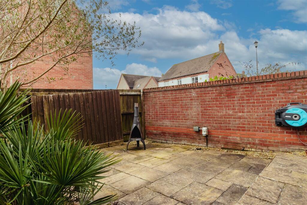 Additional image 34 of Long Hassocks, Rugby
