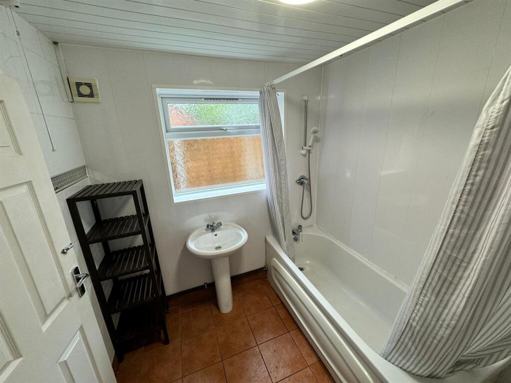 Additional image 11 of Room 2, Bramble Street, Stoke, Coventry, CV1 2HA