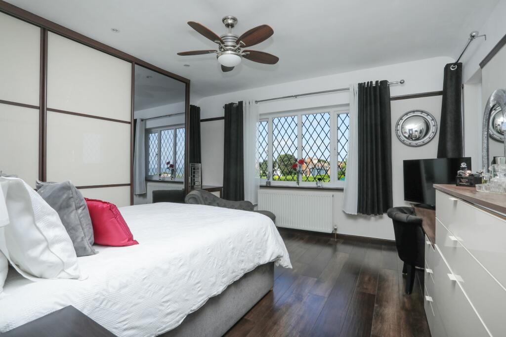 Additional image 12 of Royal Esplanade, Margate, CT9