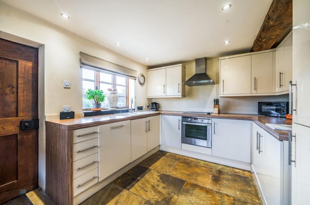 Additional image 9 of Orchard Nursery, Welford Road, Long Marston, Stratford-upon-Avon, Warwickshire, CV37 8RH