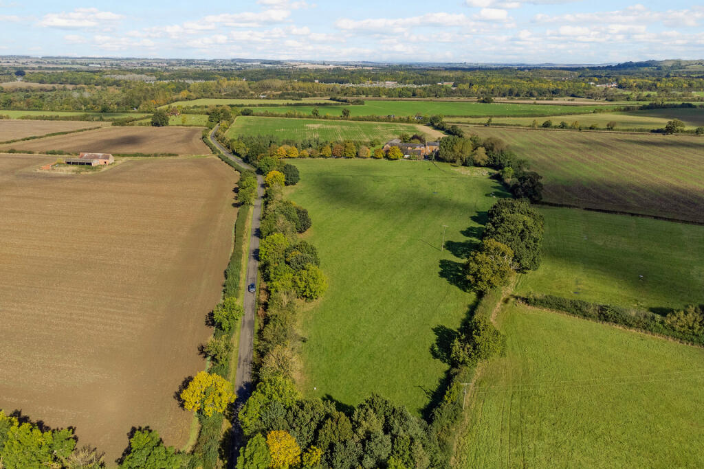 Additional image 44 of Valley Farm, Radway, Warwick