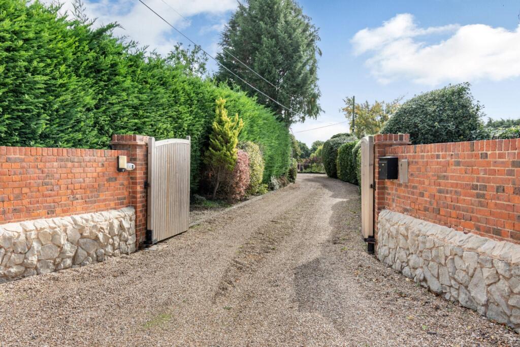 Additional image 2 of Bushylees Farm, Pear Tree Lane, Shorne