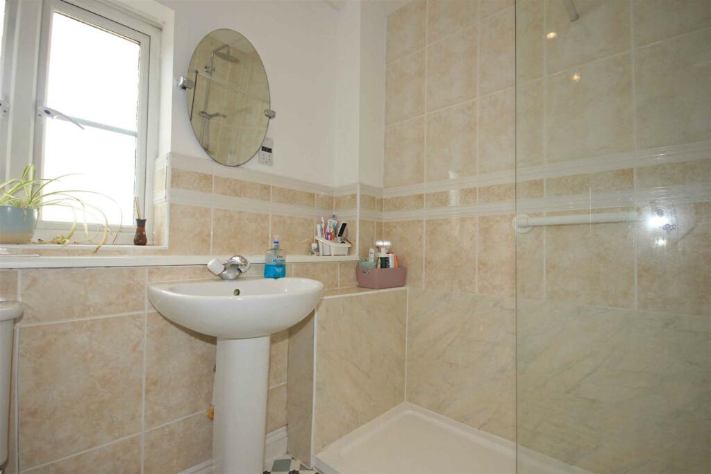 Additional image 13 of Campriano Drive, Warwick