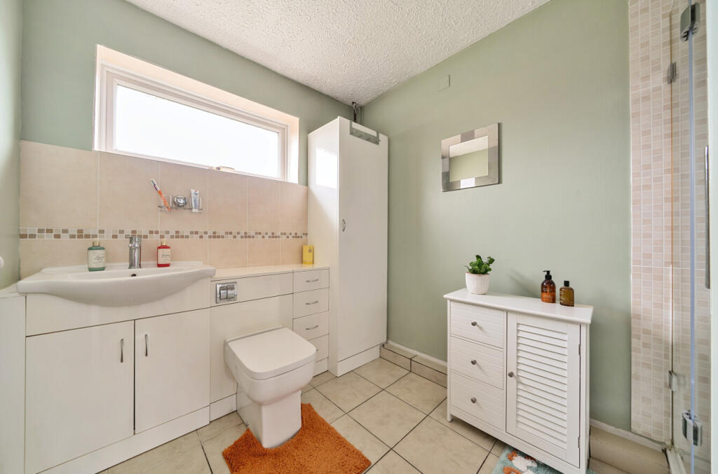 Additional image 12 of Barfield, Sutton At Hone, Dartford, Kent, DA4