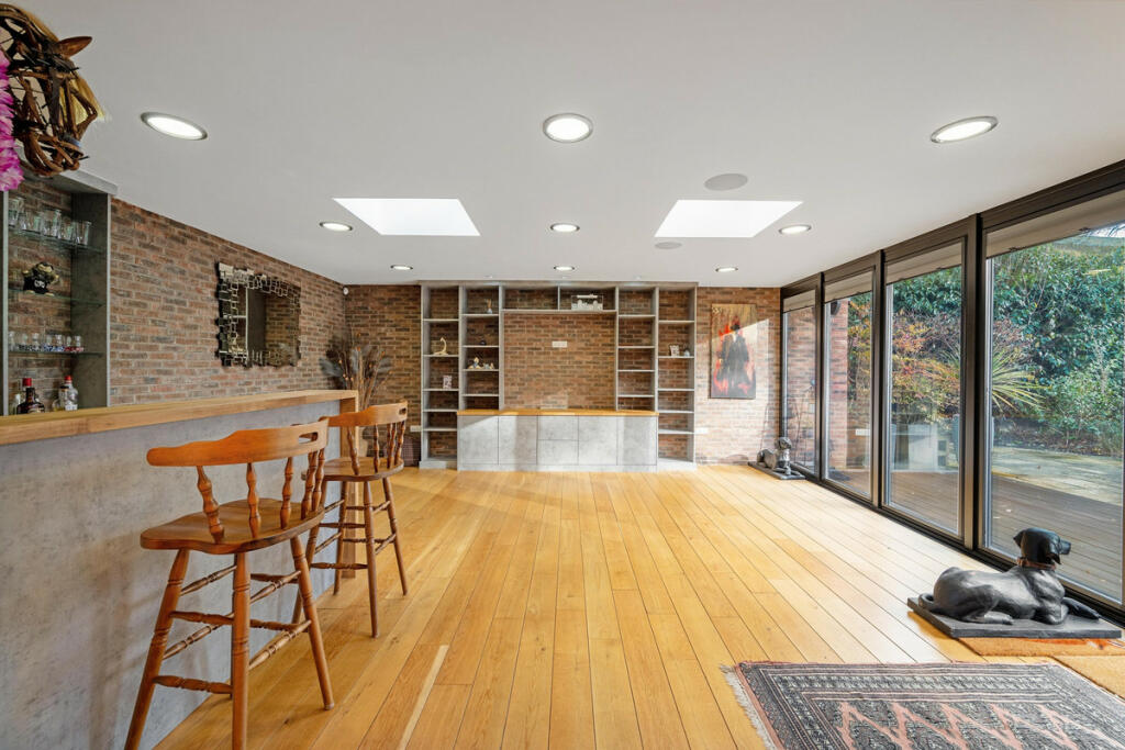 Additional image 10 of Rugby Road, Rugby, Dunchurch CV22 6PL