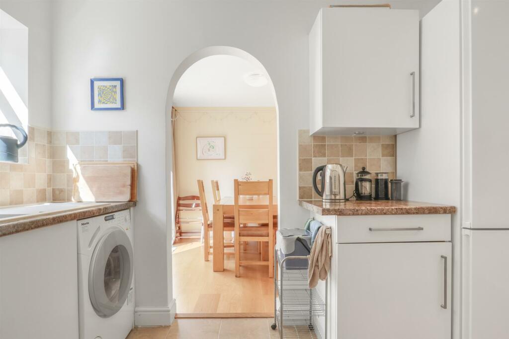 Additional image 9 of Dudley Road, Kenilworth