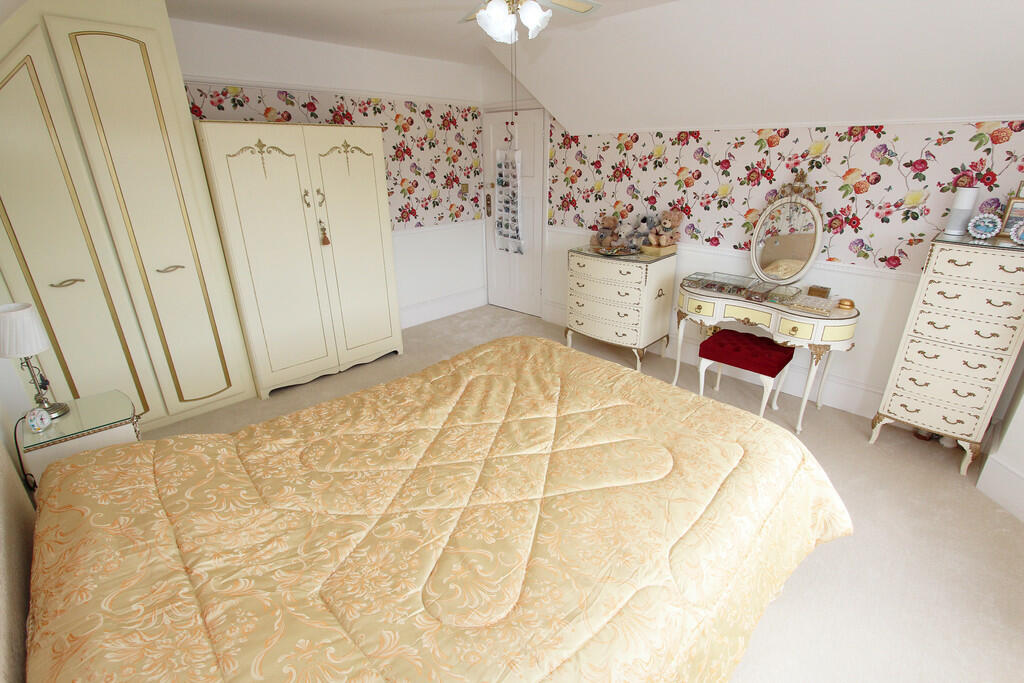 Additional image 23 of Singlewell Road, Gravesend