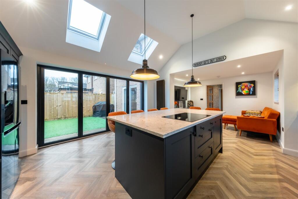 Additional image 3 of Elizabethan Way, Rudheath, Northwich