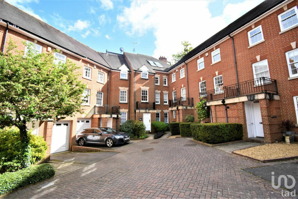 Additional image 17 of St Nicholas Church Street, Warwick, CV34