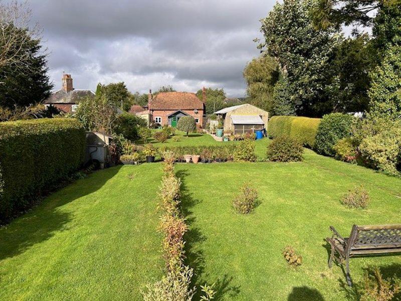 Additional image 5 of Postling