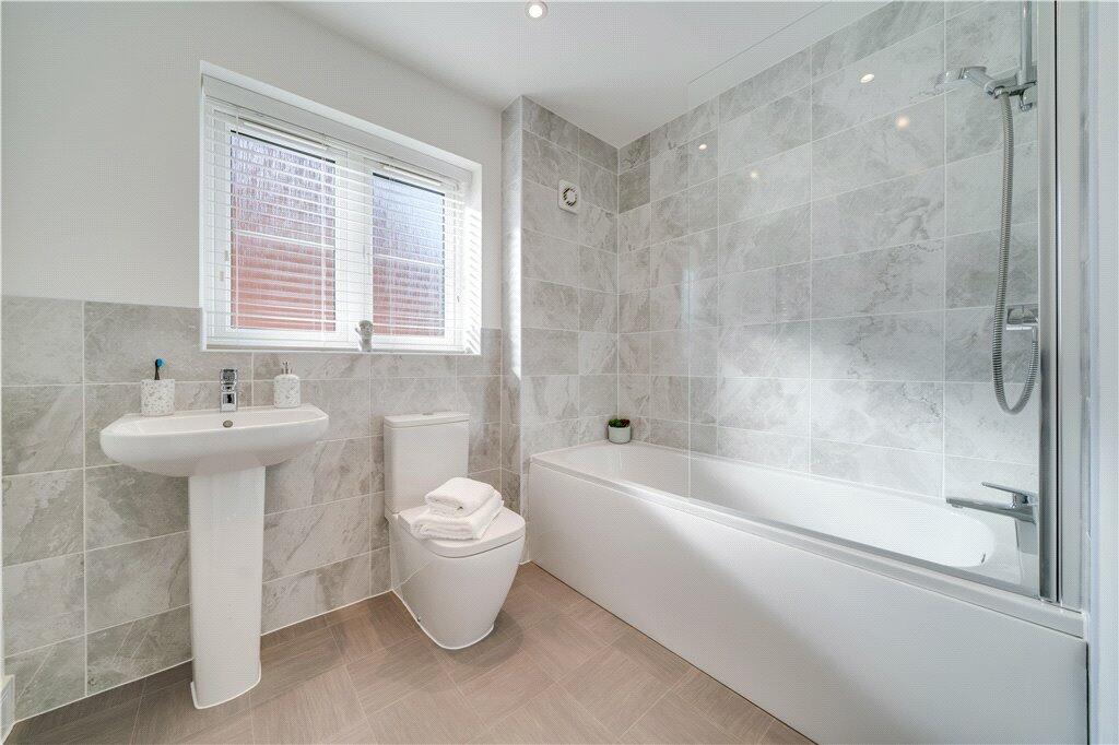 Additional image 6 of Devis Drive, Kenilworth, Warwickshire