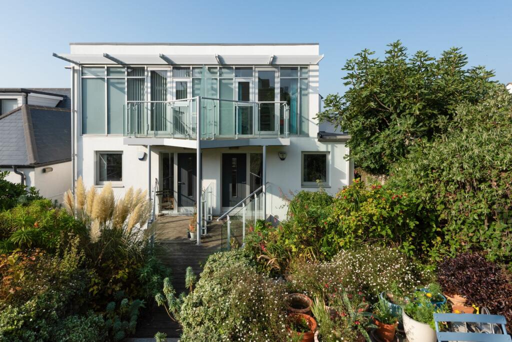 Admiralty Walk, Whitstable, CT5