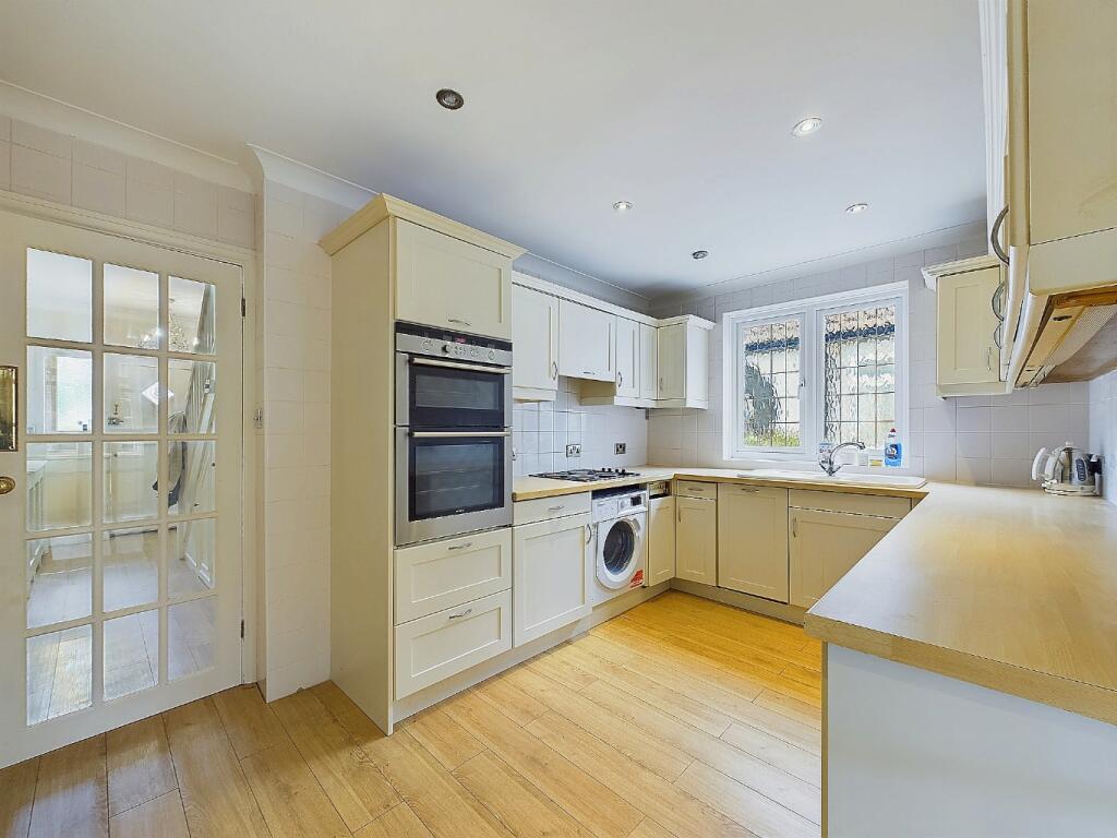 Additional image 18 of Old Farm Avenue, Sidcup, Kent, DA15