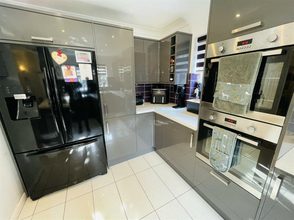 Additional image 10 of Campbell Close, Galley Common