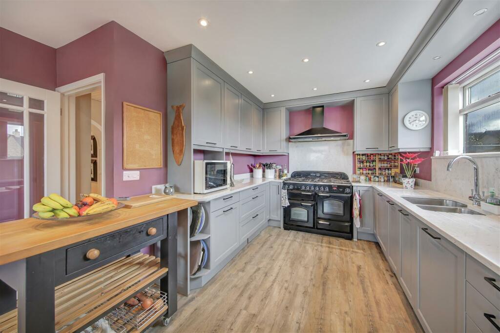Additional image 8 of Cavendish Road, Matlock, DE4 3HD