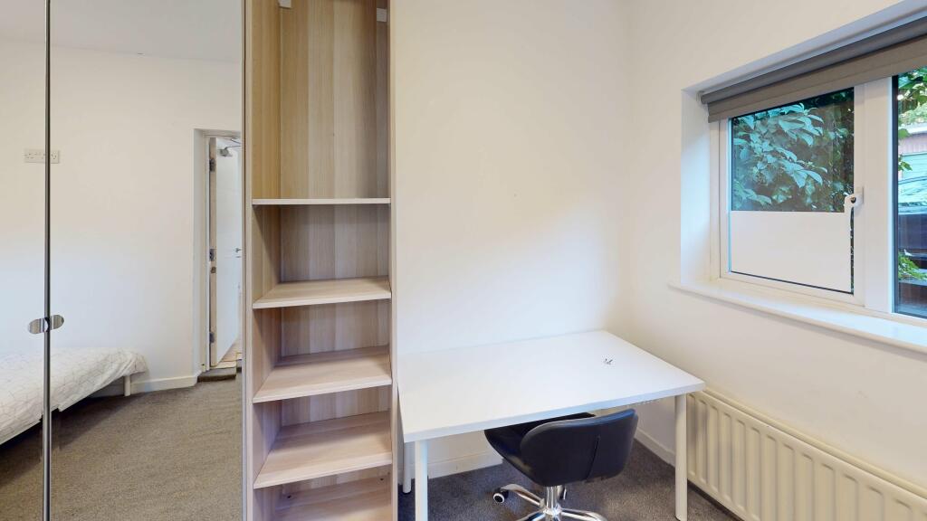 Additional image 26 of Mayorswell Close (L) 2 WEEKS RENT FREE 25/26, ,