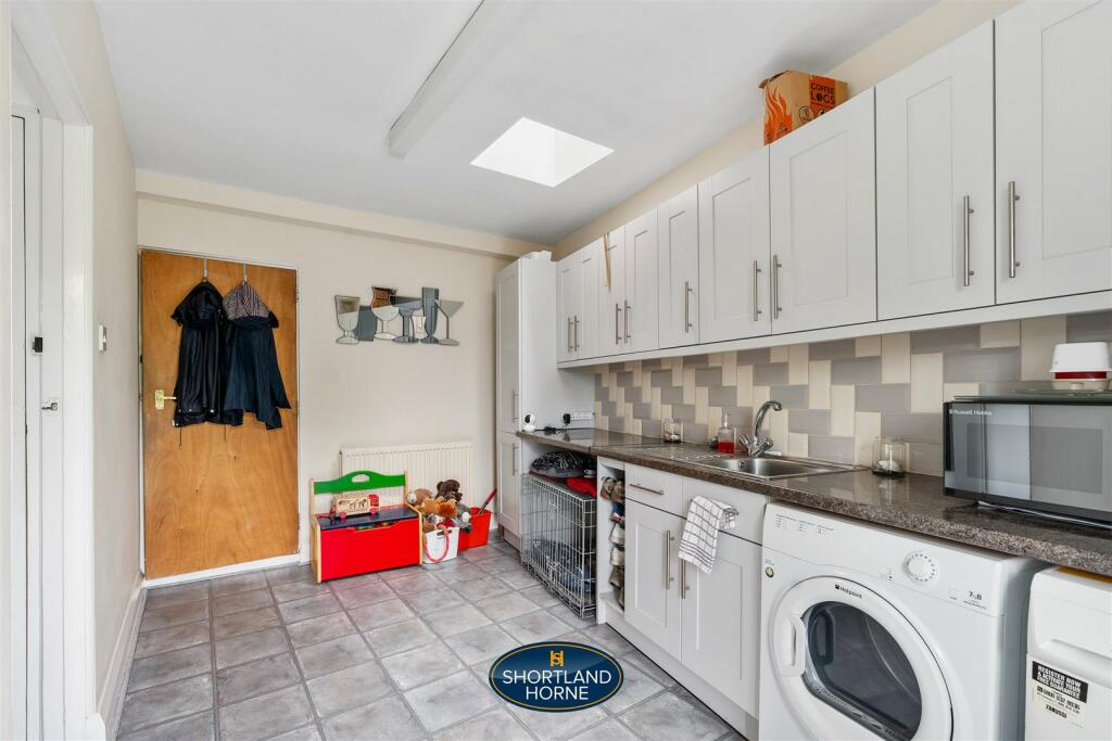 Additional image 11 of Knoll Drive, Styvechale, Coventry