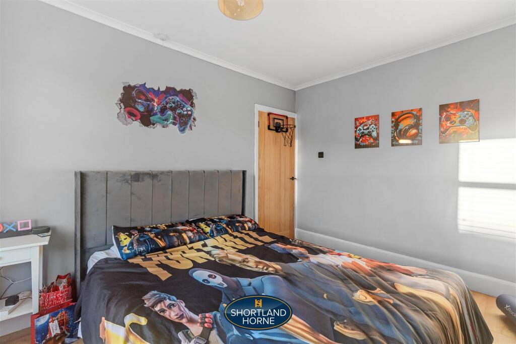 Additional image 18 of Gregory Avenue, Styvechale, Coventry