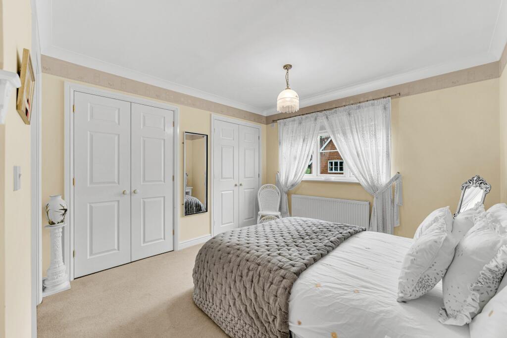 Additional image 24 of Spacious, 5 Bedroom home near the Whitegate Way