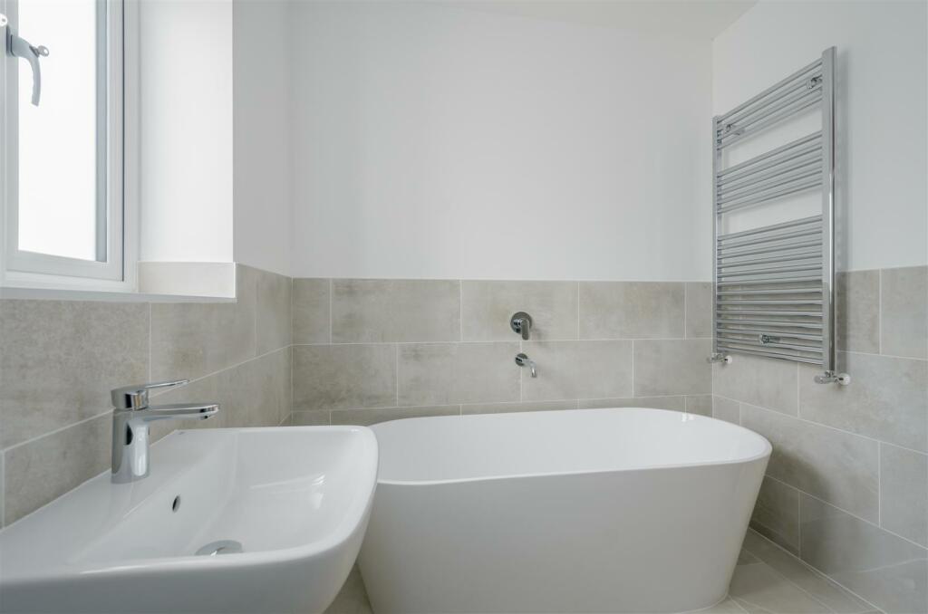 Additional image 22 of The Dairy, Mill House Court, Stoke Golding.