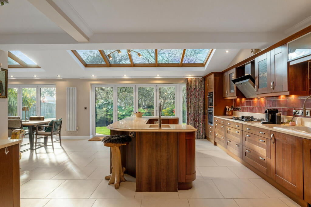 Additional image 3 of The Hall Close, Rugby, Dunchurch CV22 6NP