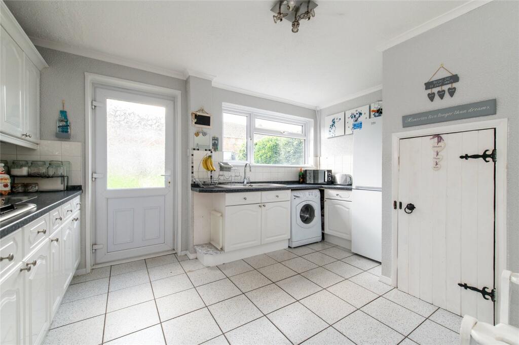 Additional image 19 of Medhurst Crescent, Gravesend, Kent, DA12