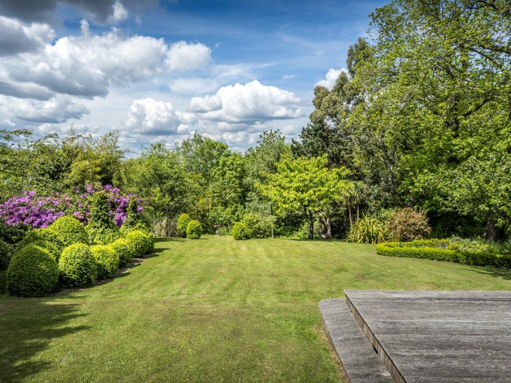 Additional image 30 of Pear Tree Lane, Shorne, Gravesend, Kent, DA12