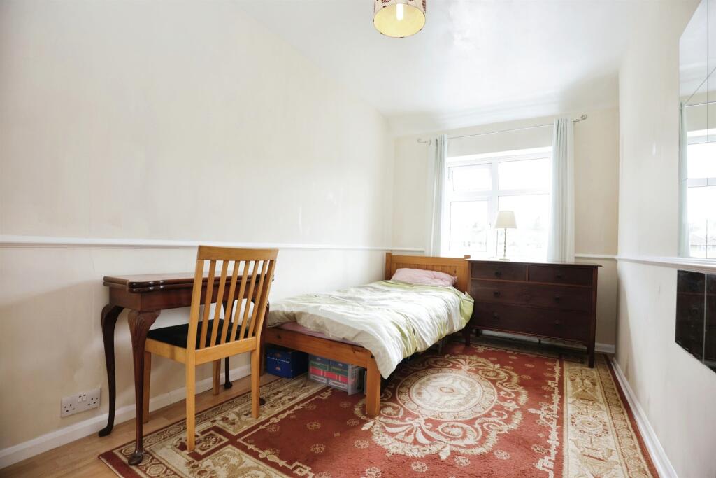 Additional image 10 of Shakespeare Gardens, RUGBY