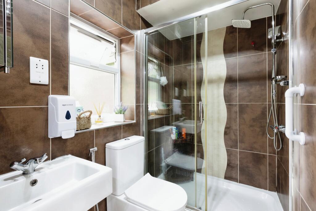 Additional image 12 of St. James's Road, Gravesend, Kent, DA11