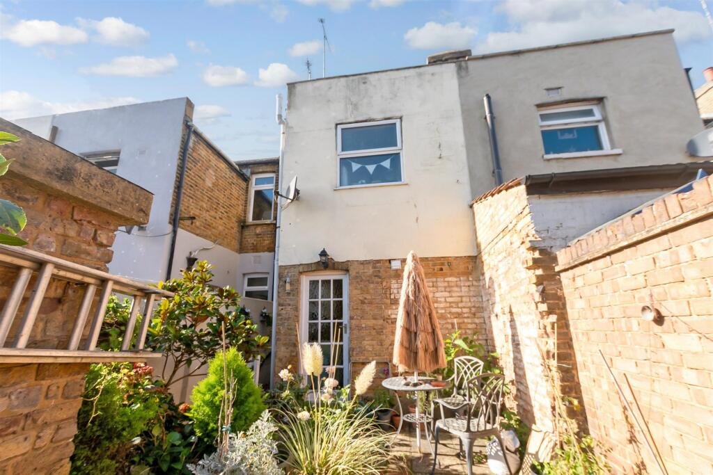 Additional image 9 of Main Road, Sutton At Hone, Kent