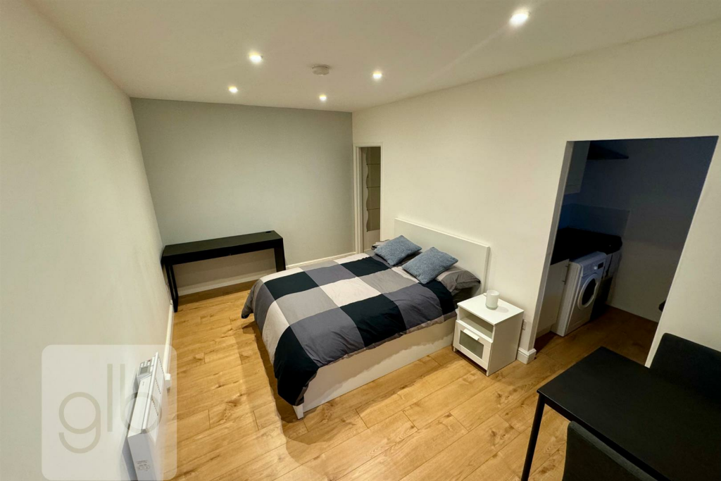 Additional image 2 of Binswood Avenue, Leamington Spa