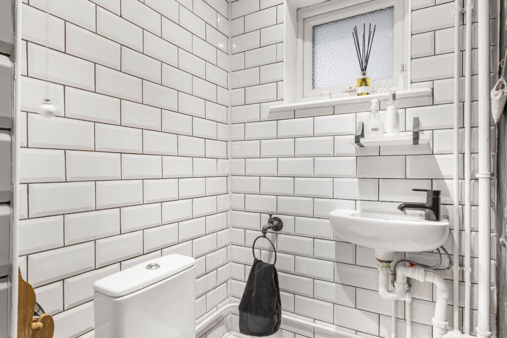 Additional image 10 of Weald Close, Istead Rise, Gravesend, Kent, DA13