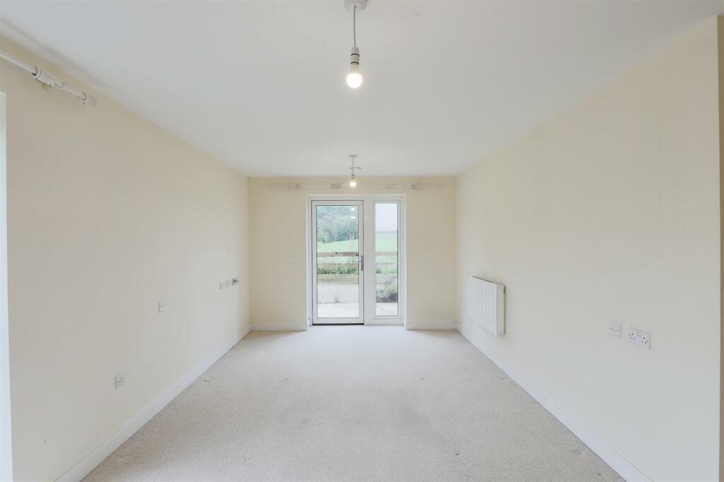 Additional image 8 of Harvard Place, Stratford-Upon-Avon, Warwickshire CV37 8GA