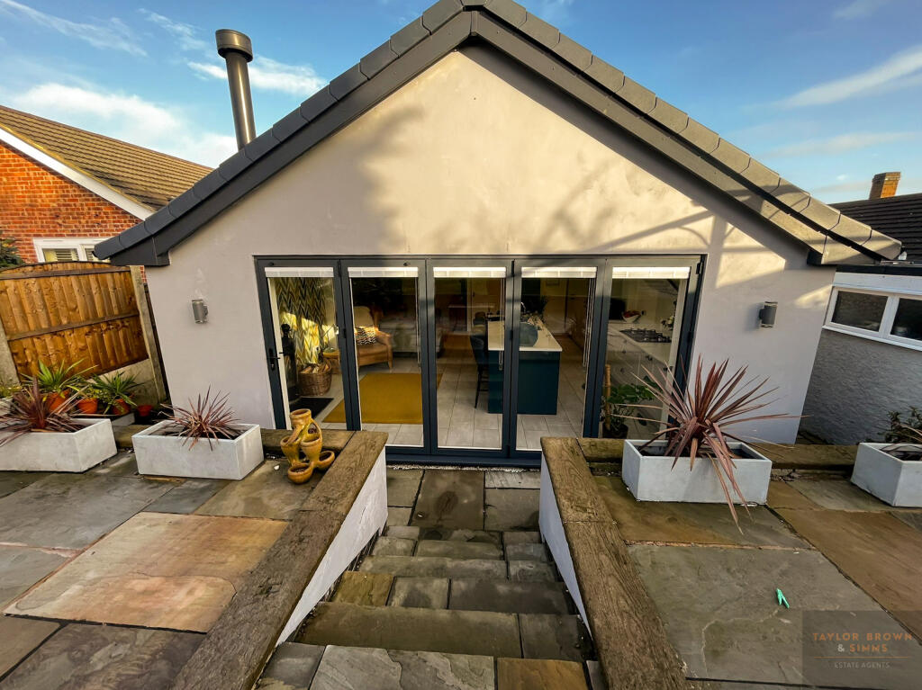 Additional image 21 of England Crescent, Heanor, Derbyshire