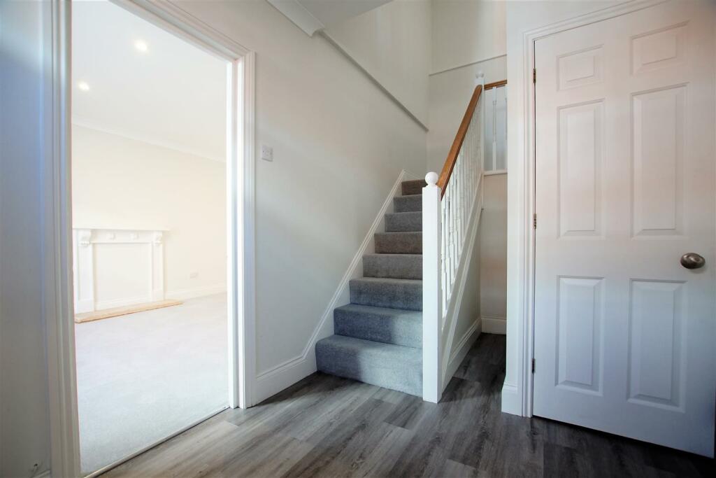 Additional image 7 of Neville Court, Jury Street, Warwick