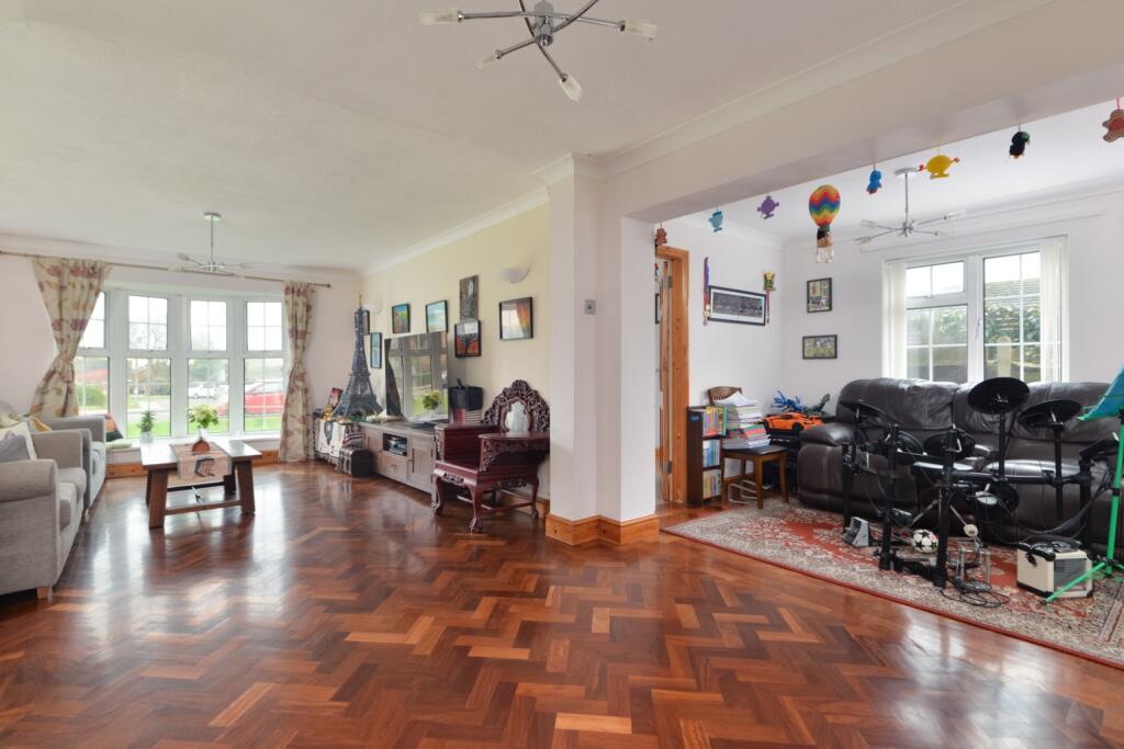 Additional image 4 of Harkness Drive