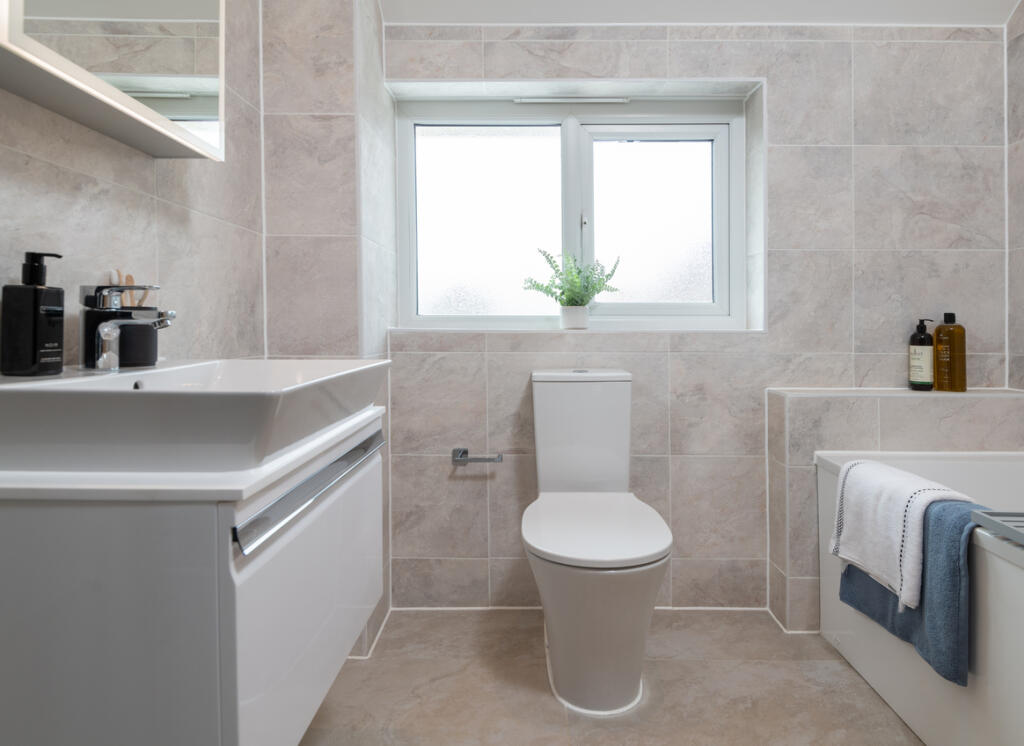 Additional image 9 of Castle Hill, 
Ebbsfleet Valley, Swanscombe, 
DA10 1EX