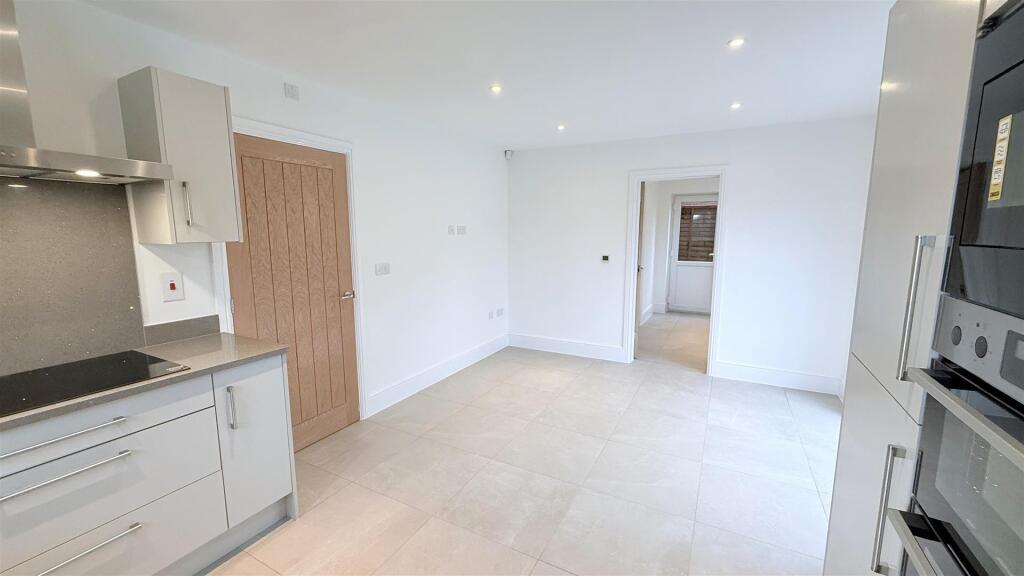 Additional image 10 of Plot 10, The Downton, Deerhurst Gardens, Welford on Avon