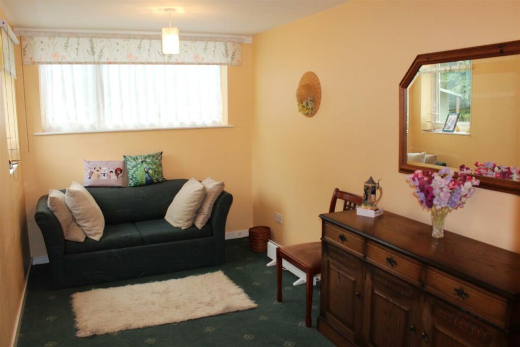 Additional image 5 of Leyfields Crescent, Warwick