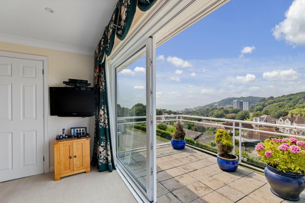 Additional image 16 of Radnor Cliff Crescent, Folkestone, CT20