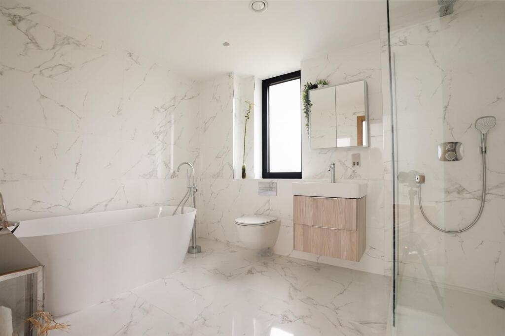 Additional image 22 of Alveston Lane, Alveston, Stratford-Upon-Avon