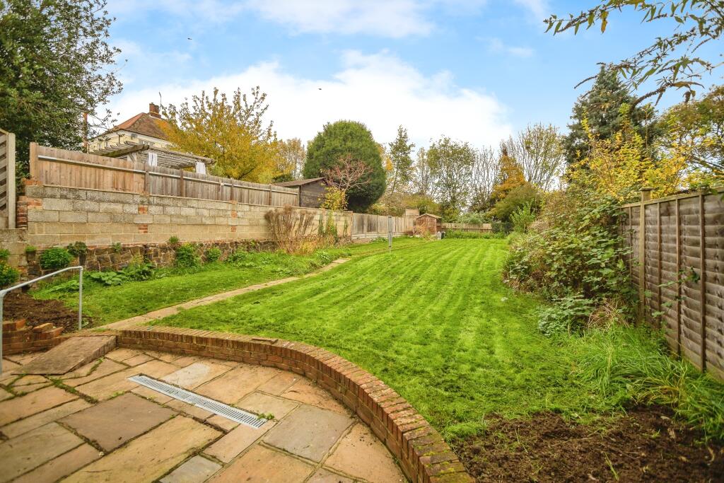 Additional image 20 of Parrock Avenue, Gravesend, DA12