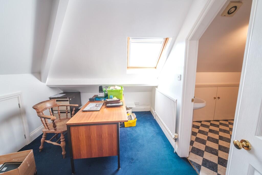 Additional image 24 of Tunstall